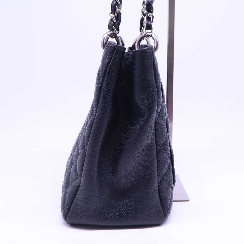 Grand Shopping Tote Quilted Caviar B21245