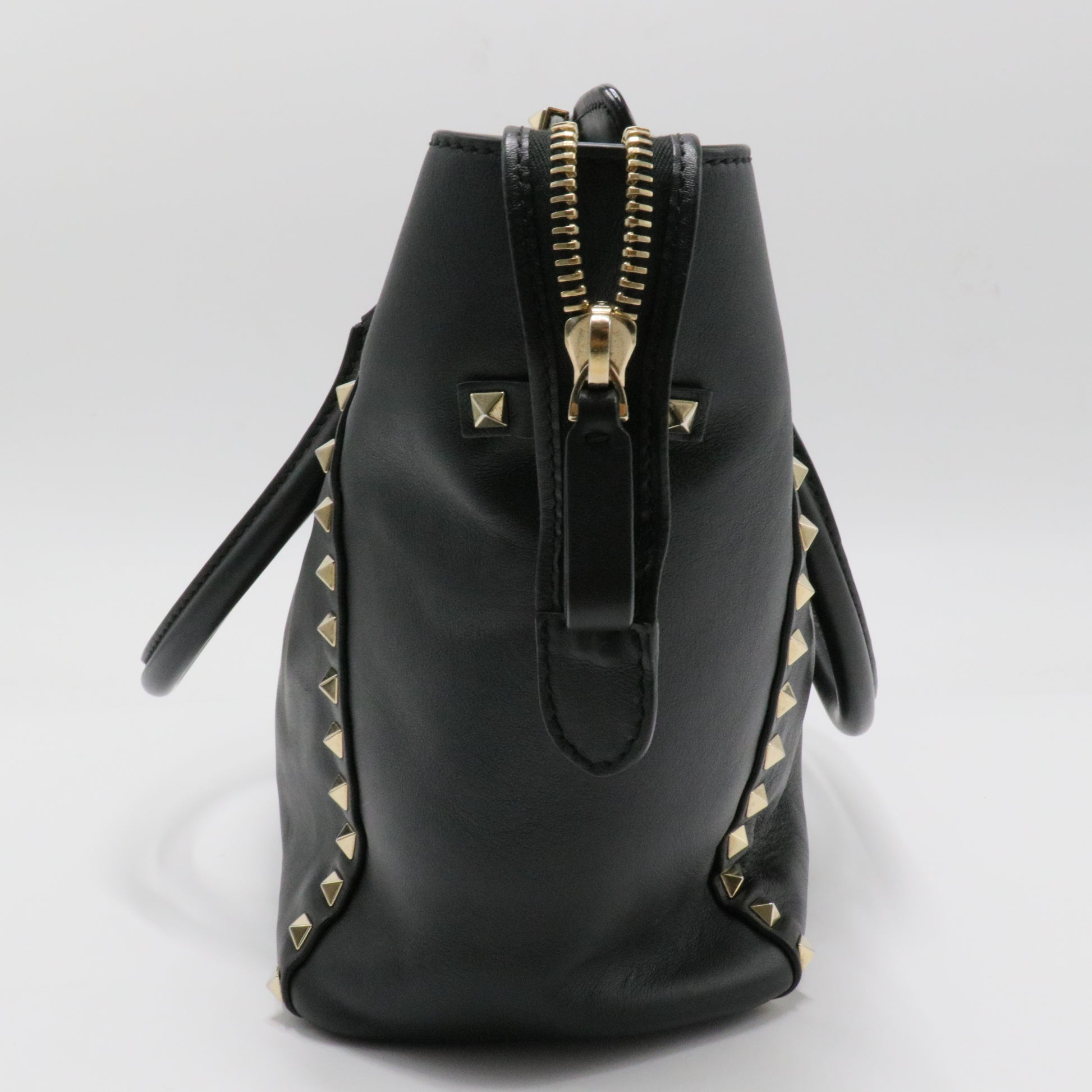 Rockstud Tote Rigid Leather Medium