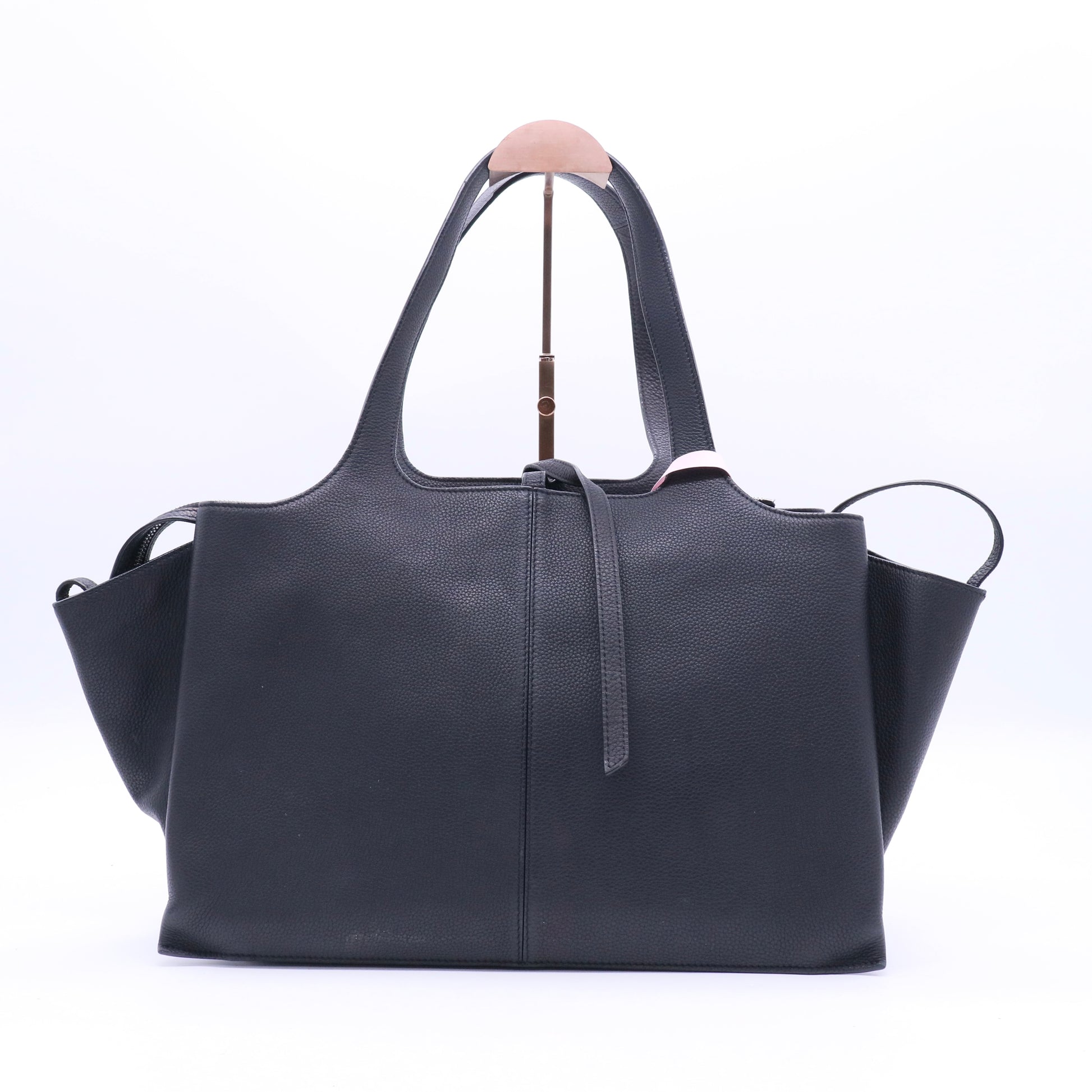Tri-Fold Shoulder Bag Grained Calfskin Small Twins LDJ3667