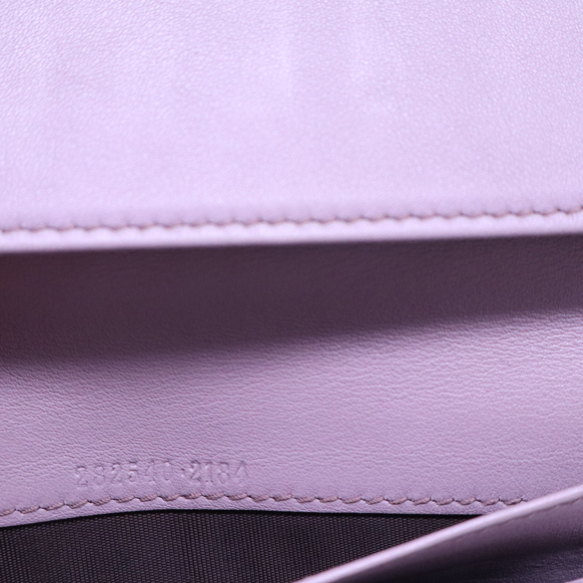Gucci Soft Microguccissima Dice Chain Wallet Mauve W20906