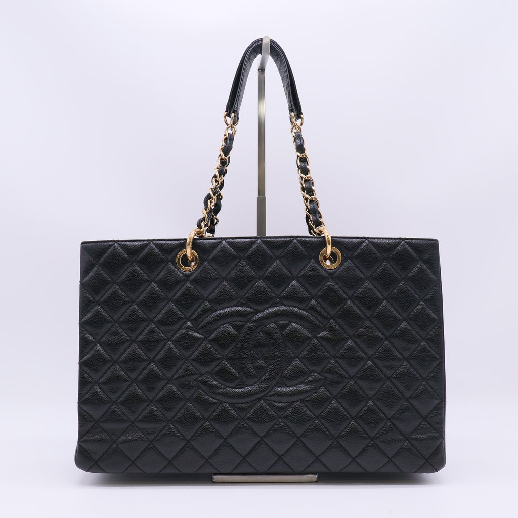 Chanel Caviar Quilted Grand Shopping Tote B23571