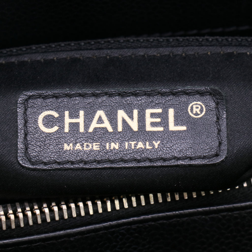 Chanel Caviar Quilted Grand Shopping Tote B23571