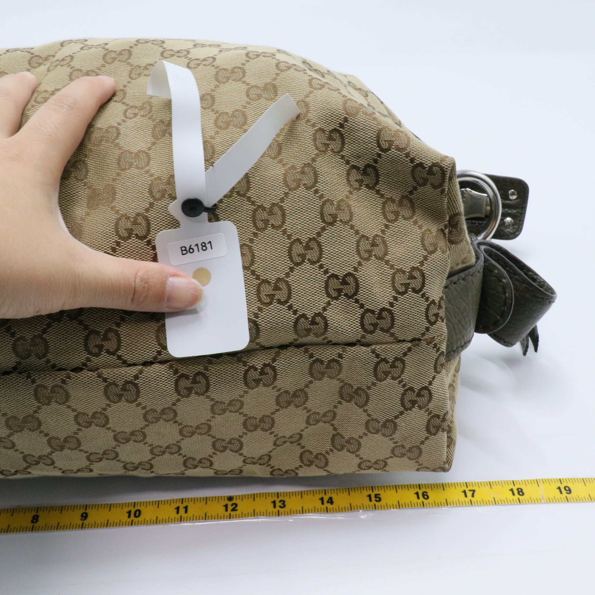 Bamboo Bar Shoulder Bag GG Canvas Medium