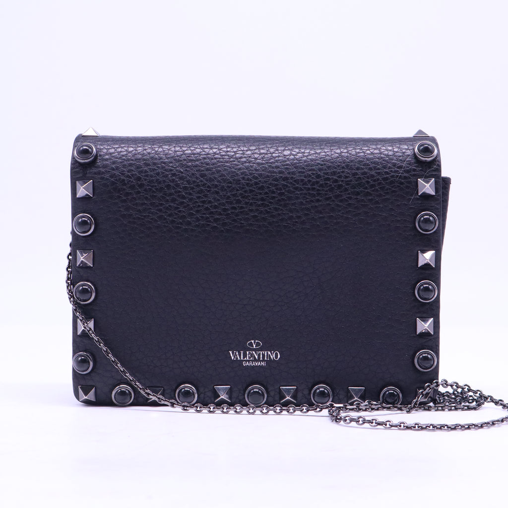 Valentino Garavani Rockstud Rolling Noir Leather Shoulder Bag B21142