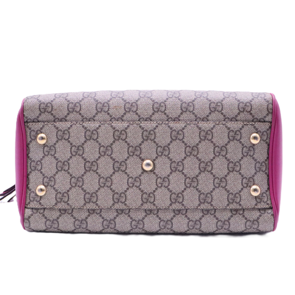 GUCCI Monogram Kingsnake Heart Embroidered