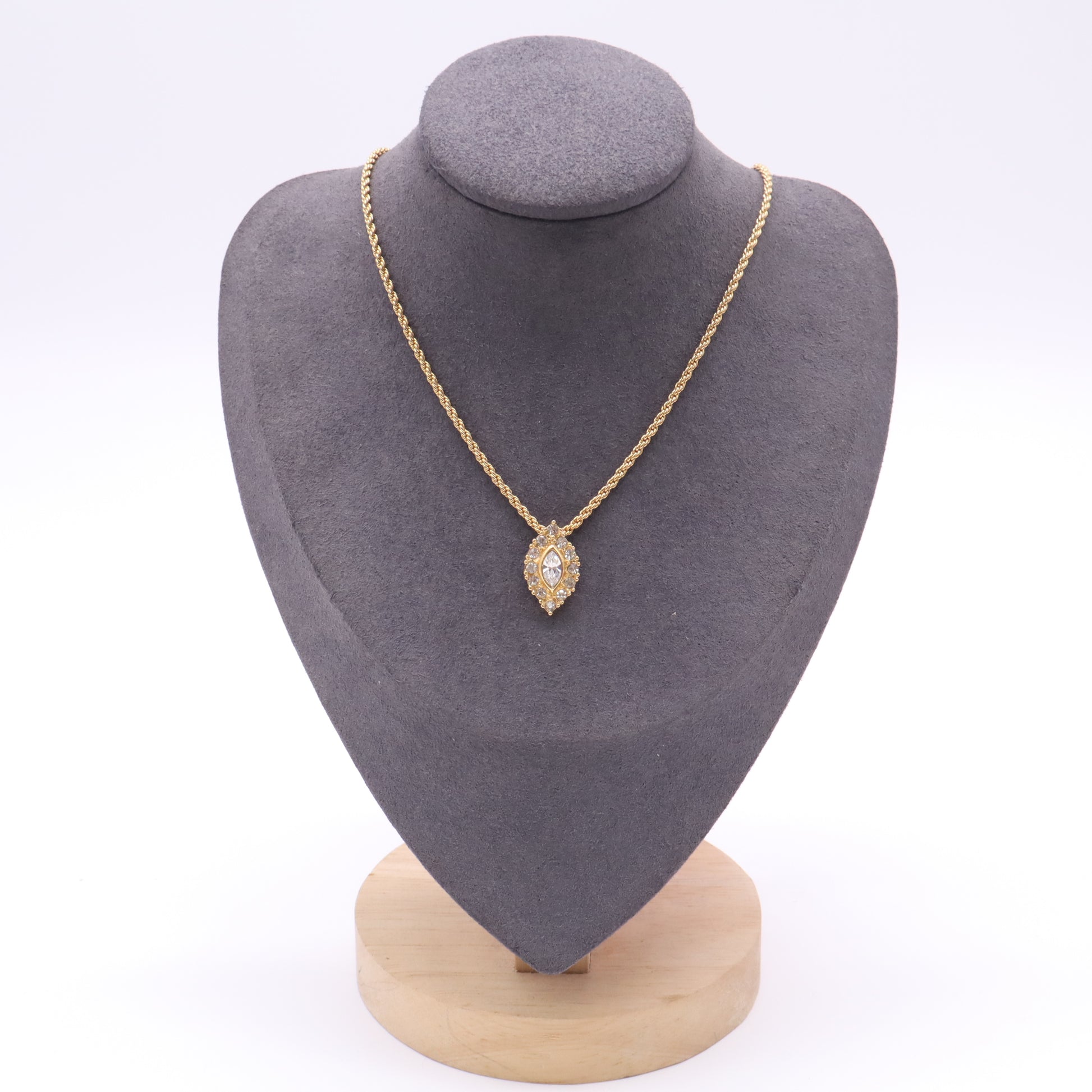 Christian Dior Vintage Gold-Tone Marquise Rhinestone Halo Rope Chain Necklace twins LDJ4989