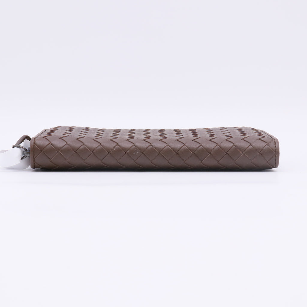 Intrecciato Weave Leather Continental Wallet W22697