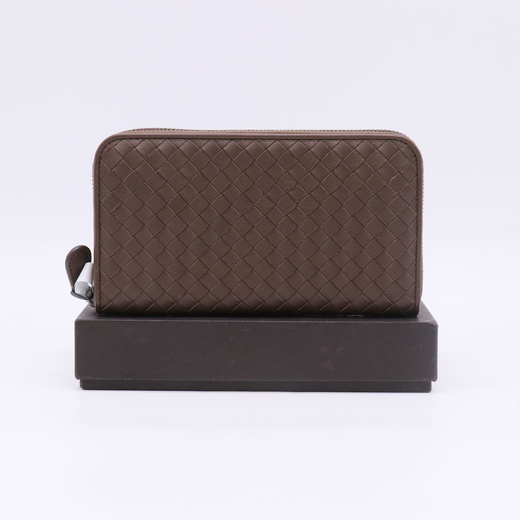 Intrecciato Weave Leather Continental Wallet W22697