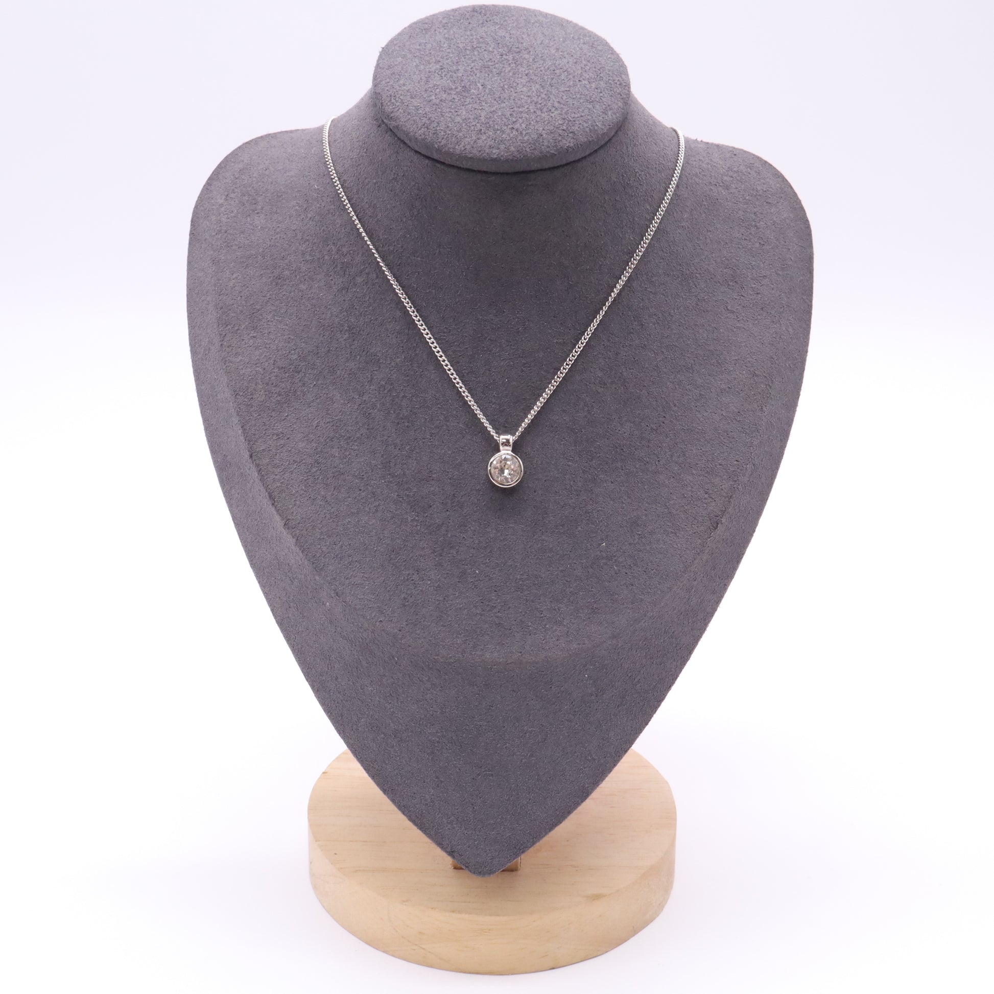 Christian Dior Vintage Silver-Tone Bezel-Set Rhinestone Solitaire Pendant Necklace twins LDJ4990