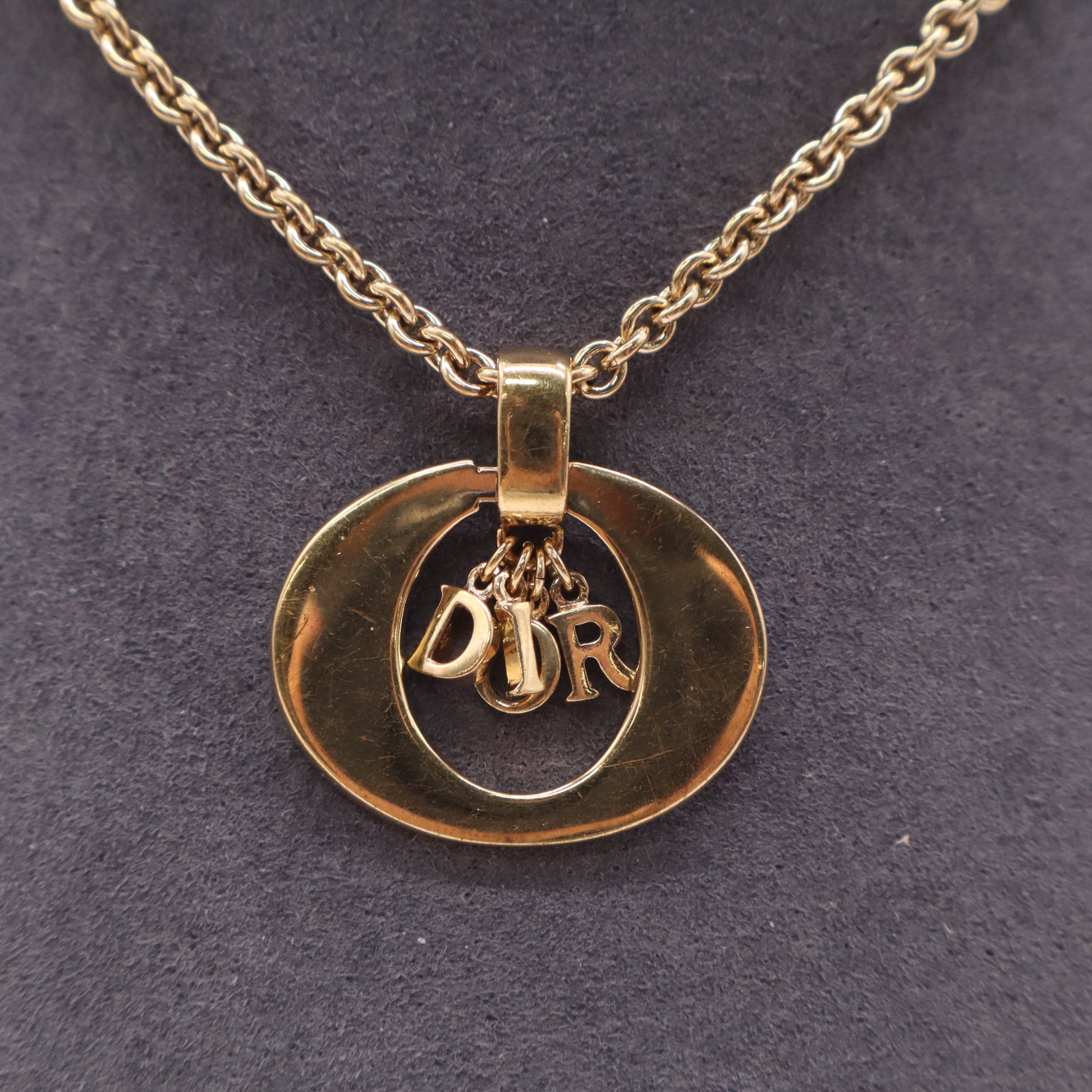 Christian Dior Vintage Gold O Dior Pendant Necklace twins LDJ4983