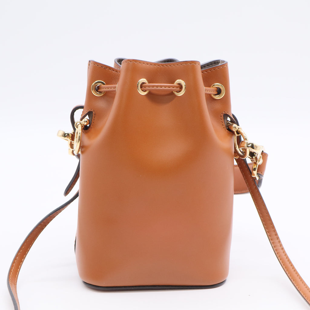 Fendi Vitello Fluffy Grace F is Fendi Logo Embossed Mini Mon Tresor Bucket Bag Rosa Quarzo Black Twins B20335
