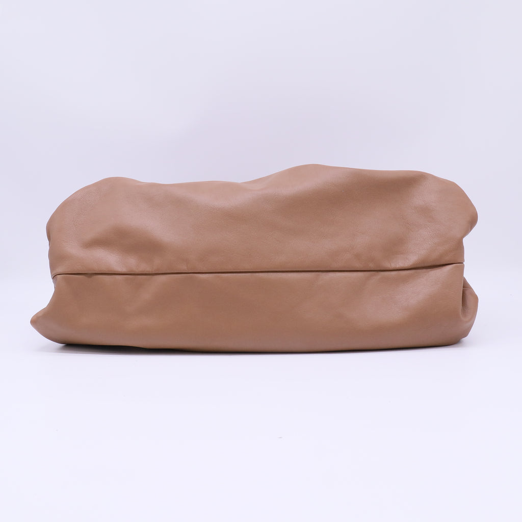 Bottega Veneta Leather Shoulder Pouch B22434