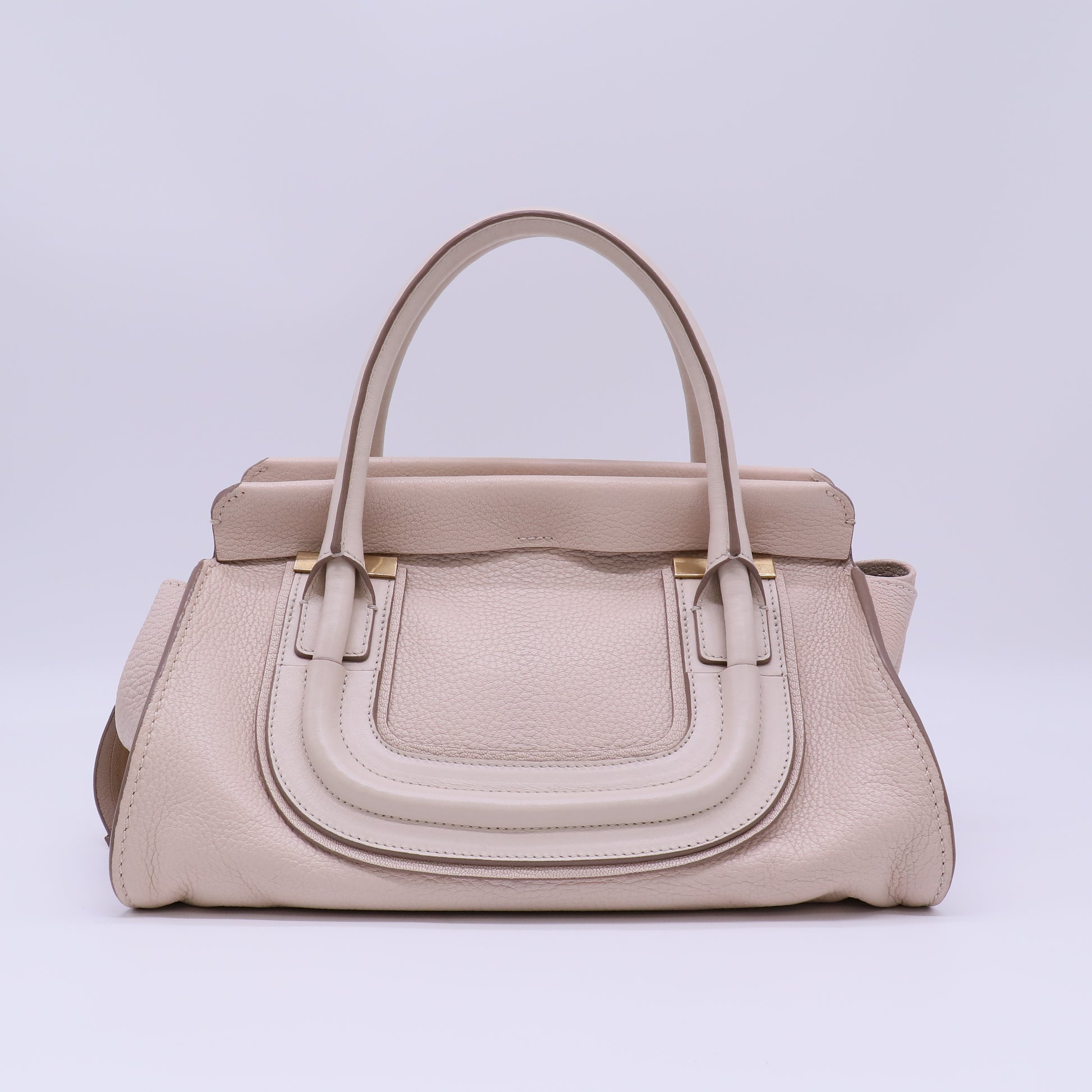 Medium Everston Bag B21701