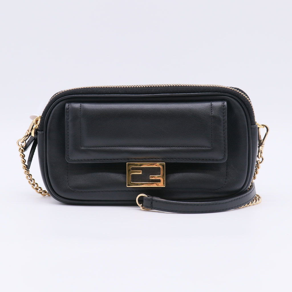 Fendi Easy 2 Baguette Bag B23406