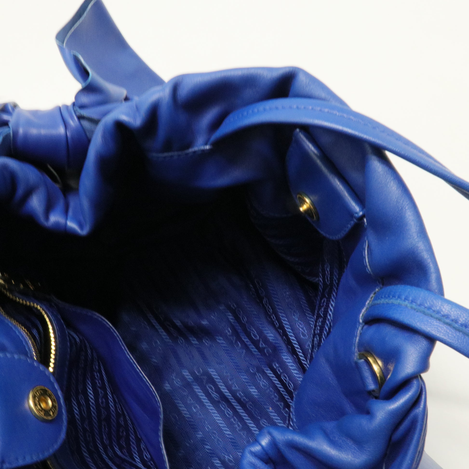 Convertible Bow Tie Shoulder Bag Tessuto