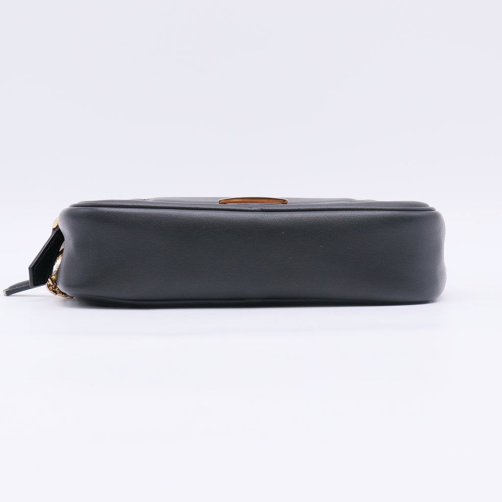 Fendi Easy 2 Baguette Bag B23406