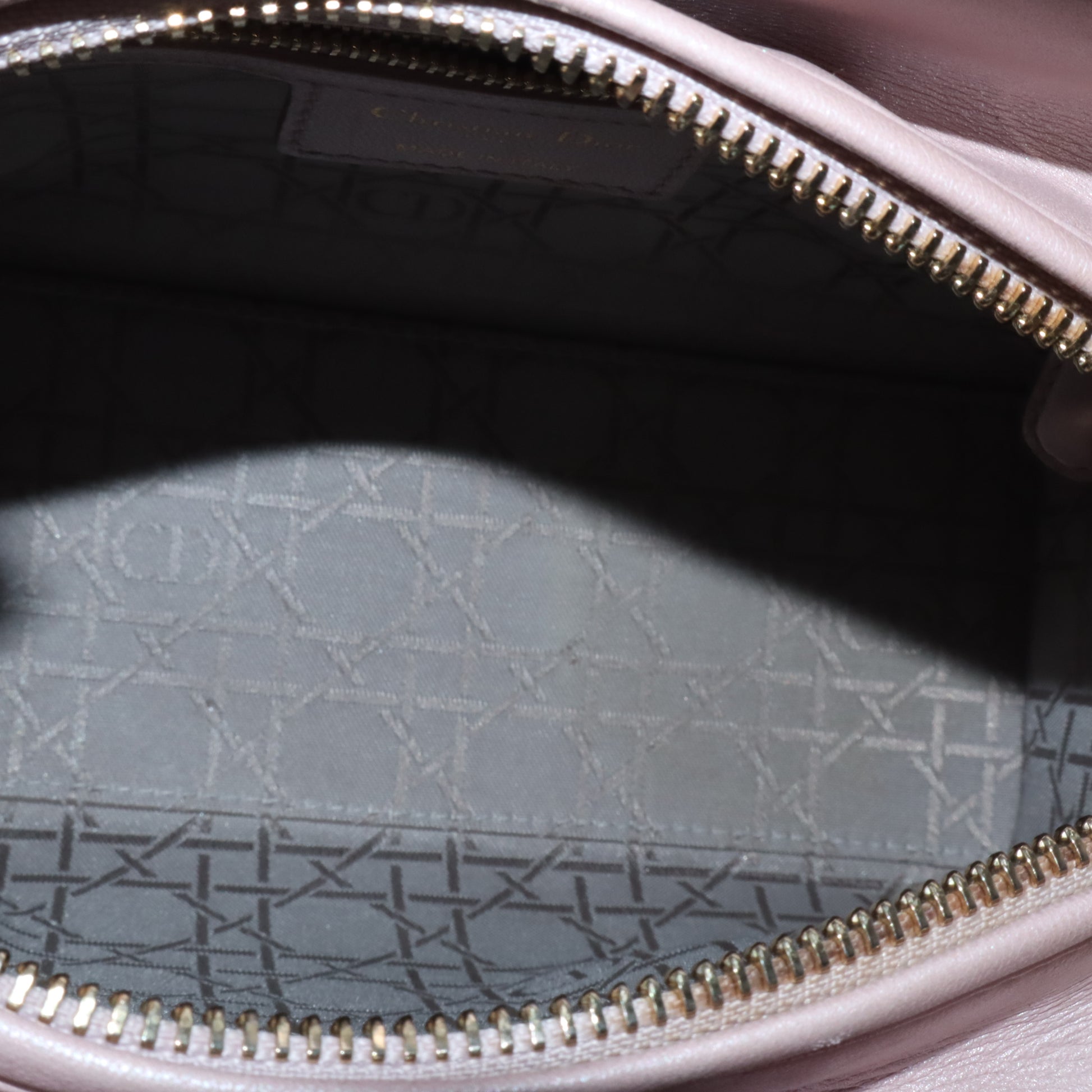 Lambskin Cannage Medium Lady Dior Light Pink B24016
