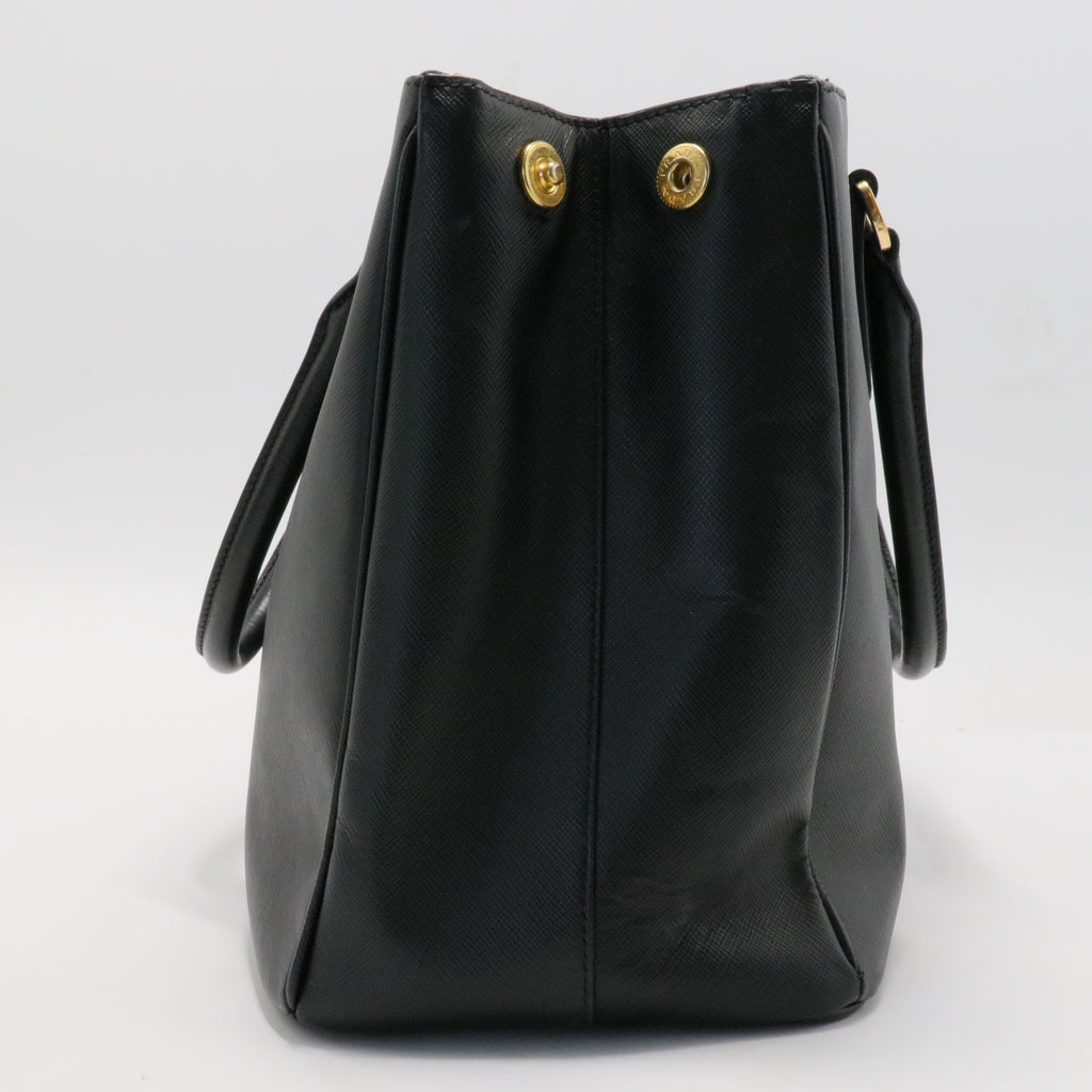 Saffiano Medium Galleria Double Zip Tote Black