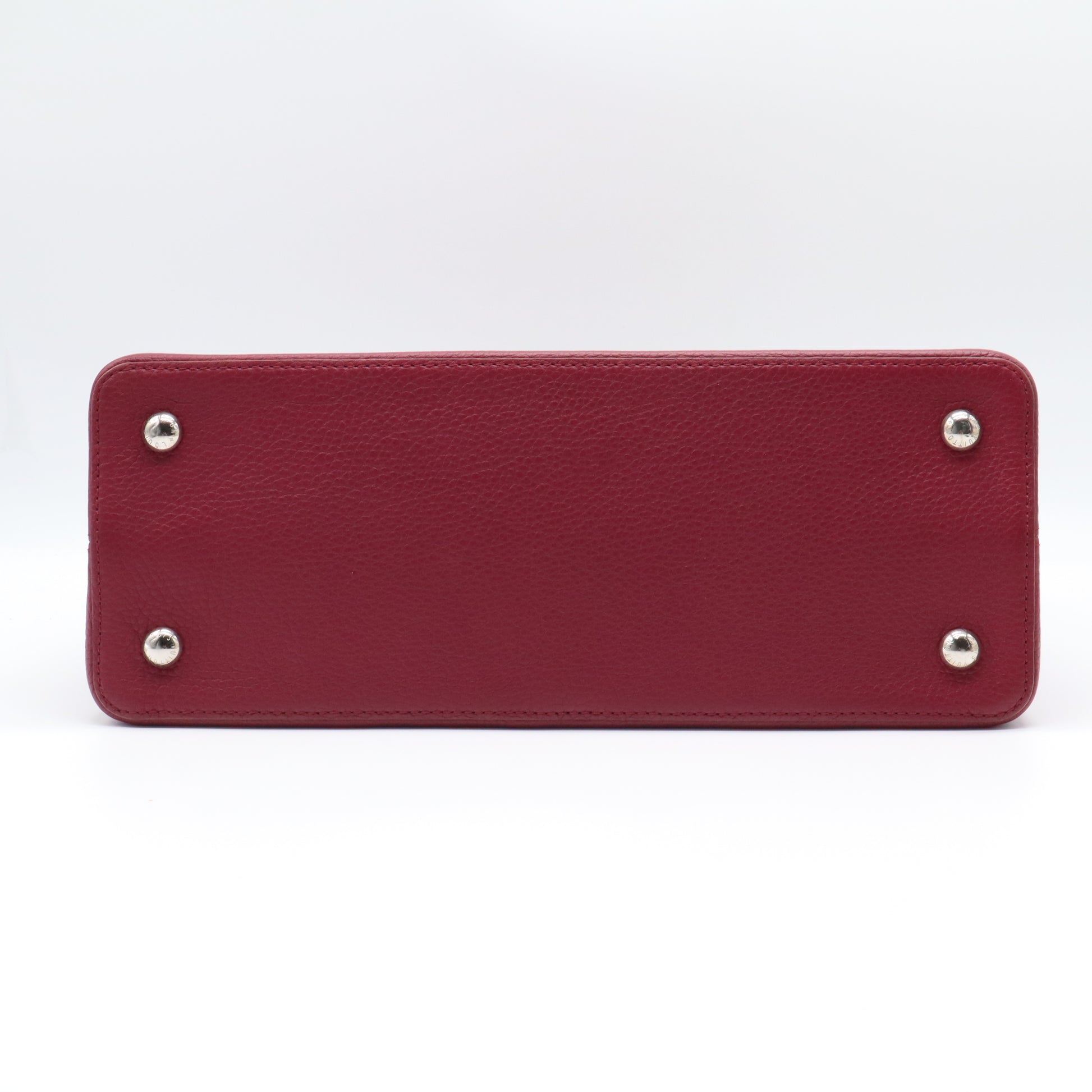 Louis Vuitton Taurillon Capucines MM B22061