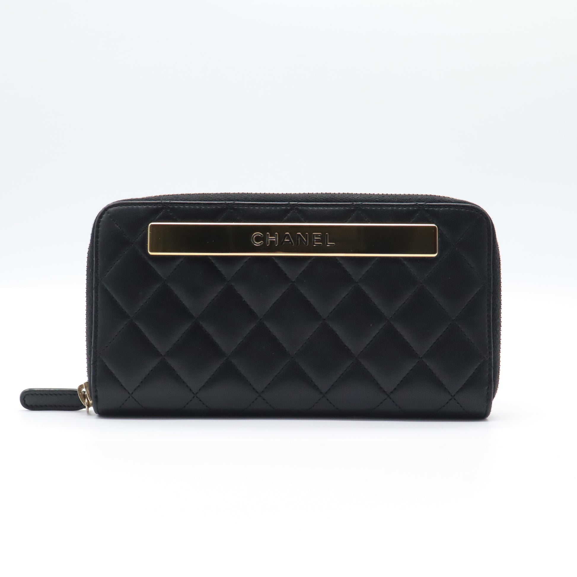 Black Lambskin Leather Trendy CC Large Gusset Zip Around Wallet w/ Box & Authenticity Card W21484