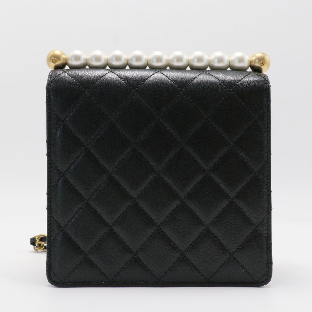 Small Chic Pearls Flap Bag Lambskin