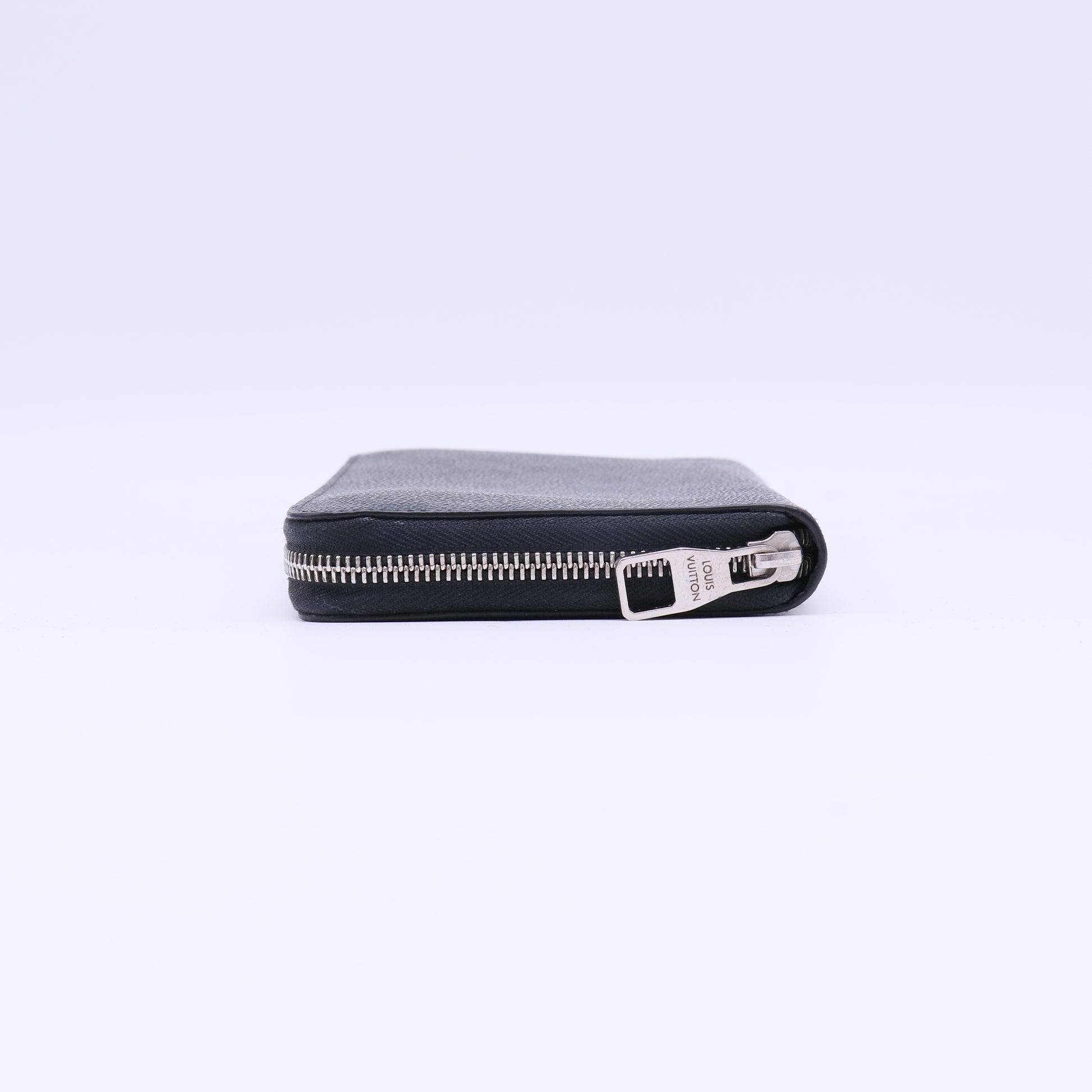 Louis Vuitton Damier Zippy Wallet W21689