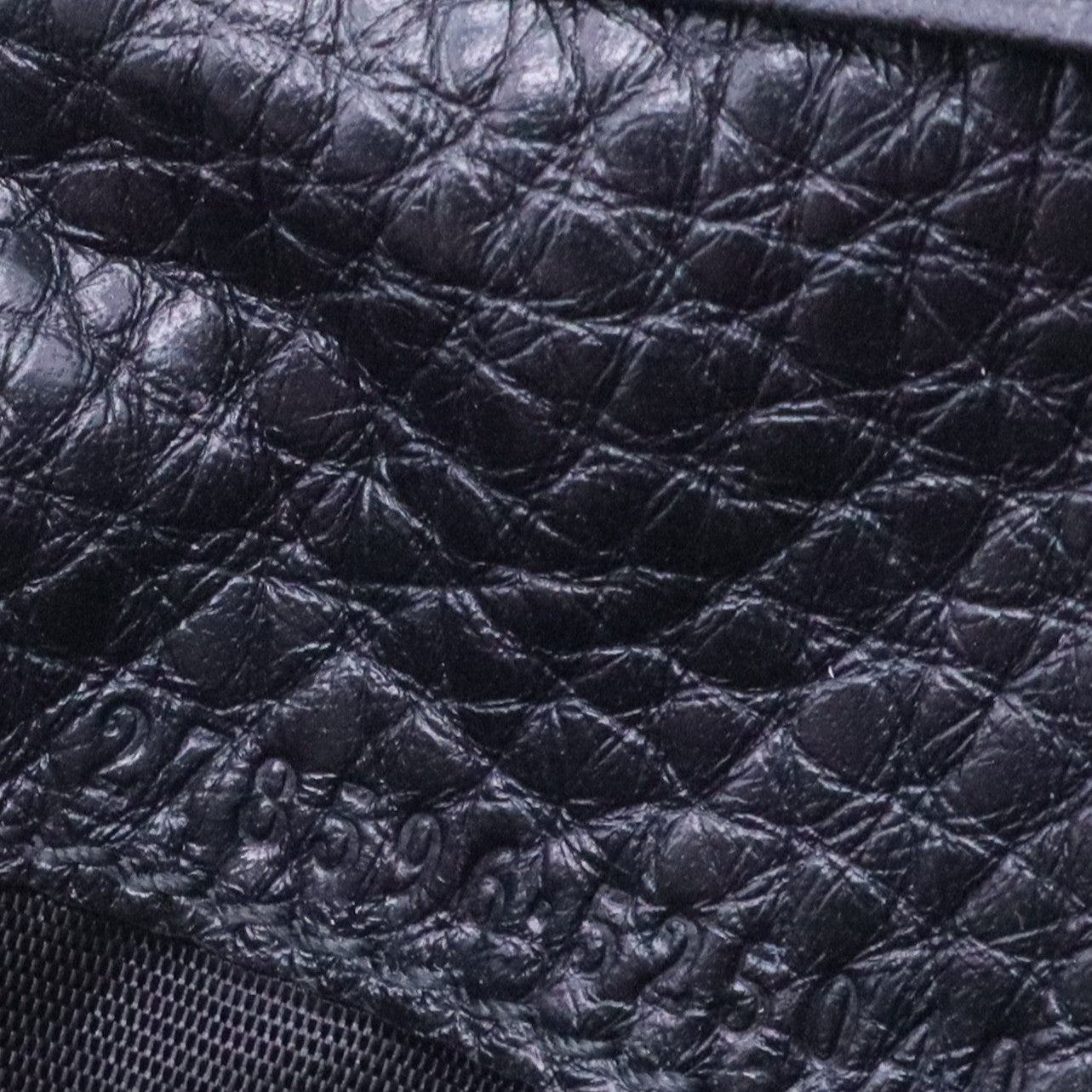 Bi-fold wallet with Gucci logo in black leather