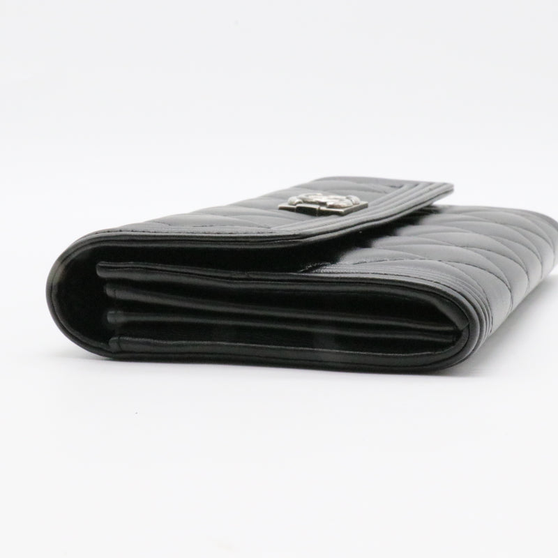 Boy Flap Wallet Quilted Caviar Long