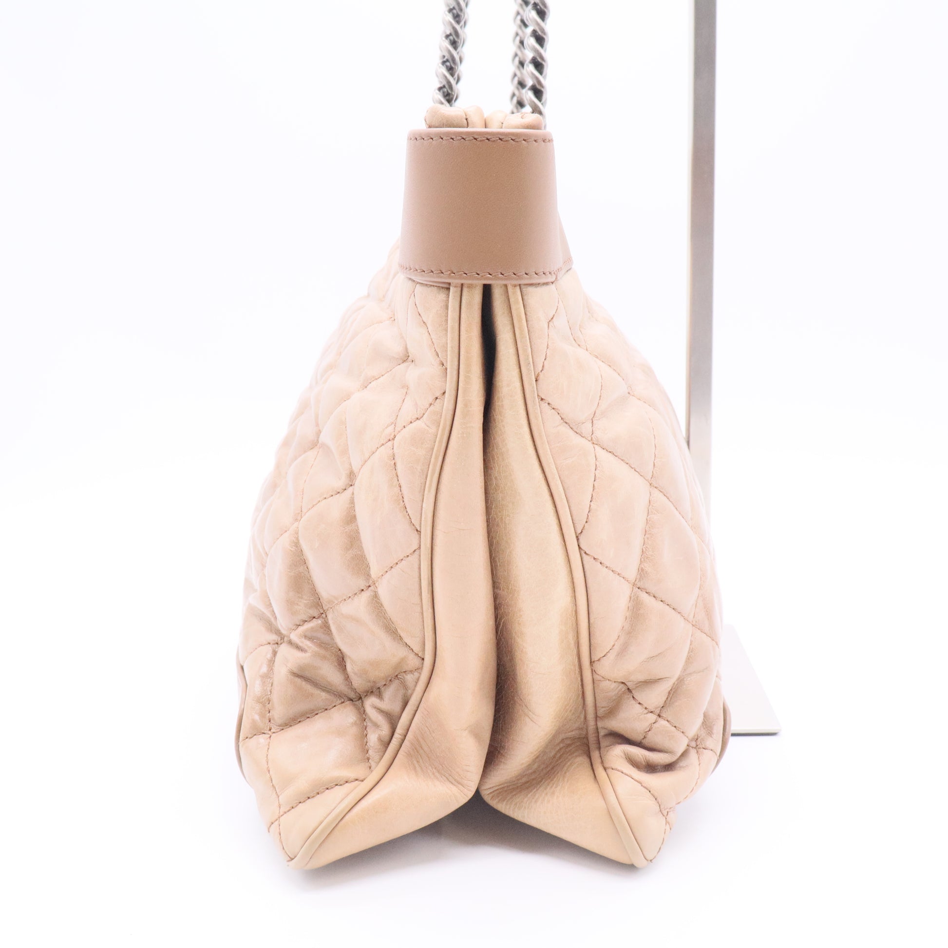 City CC Shopper Tote in Neutral, Leather