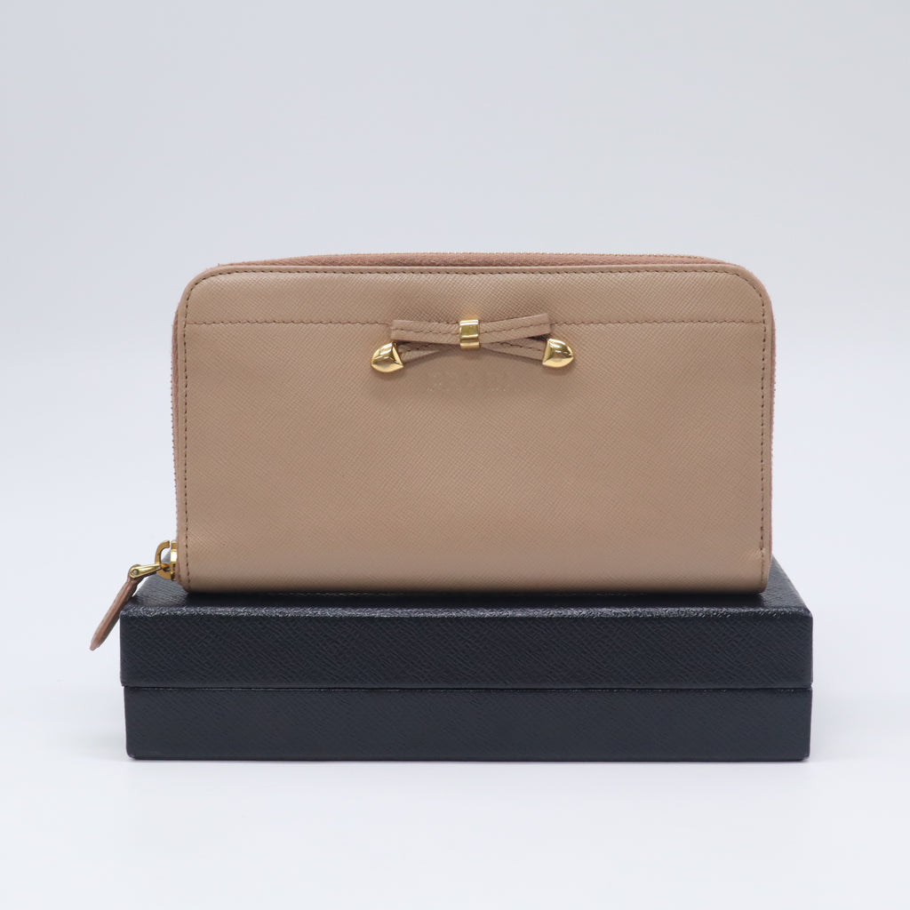 Saffiano Leather Continental Wallet W23085