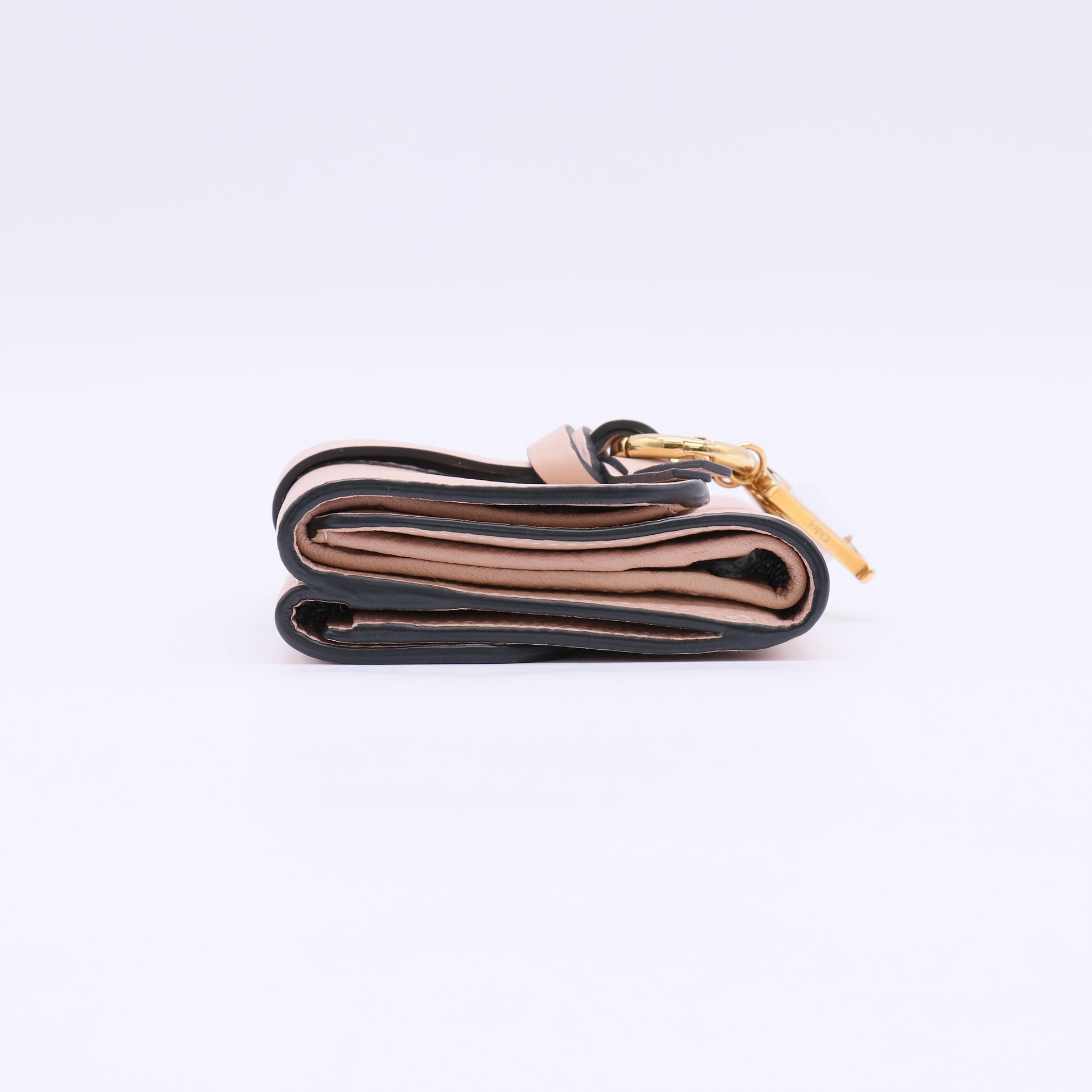 Chloe Small Alphabet tri-fold in grained leather W23087