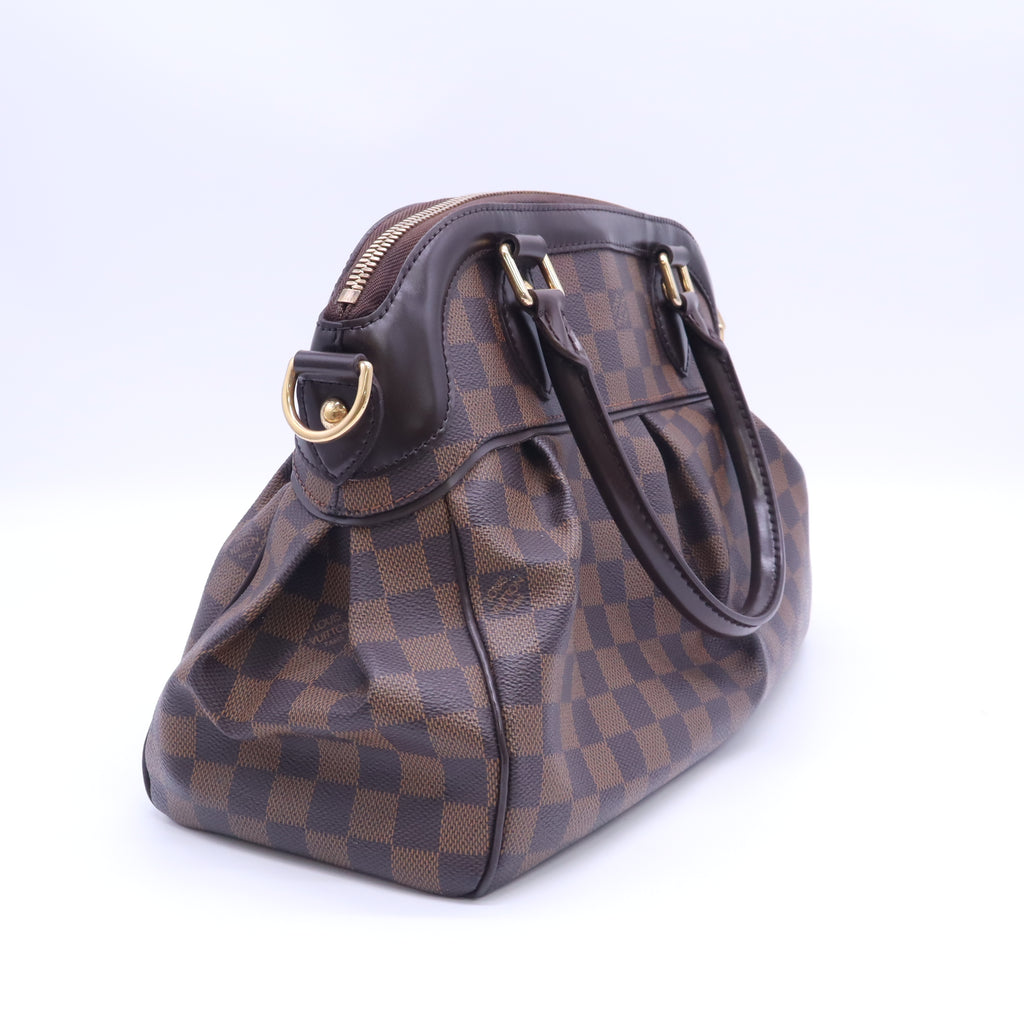 Louis Vuitton Damier Canvas Trevi PM Bag B23915
