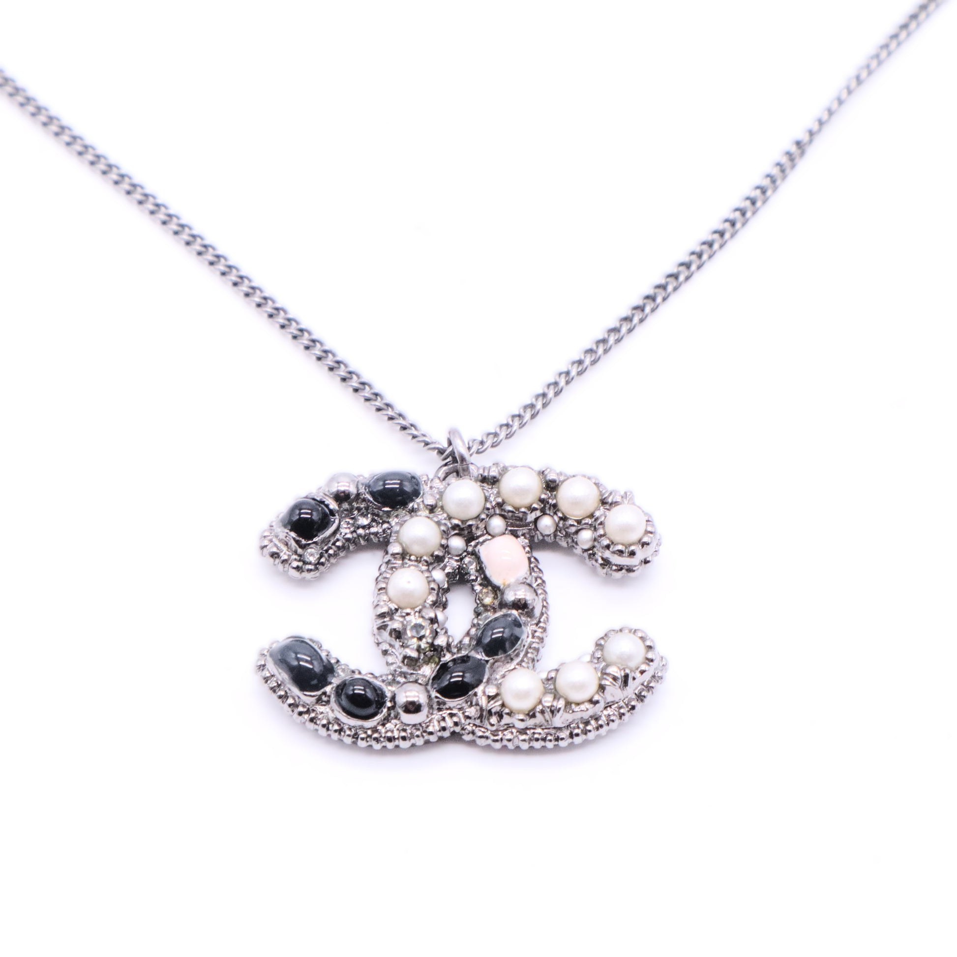 CC Logo Black Bead Faux Pearl Necklace