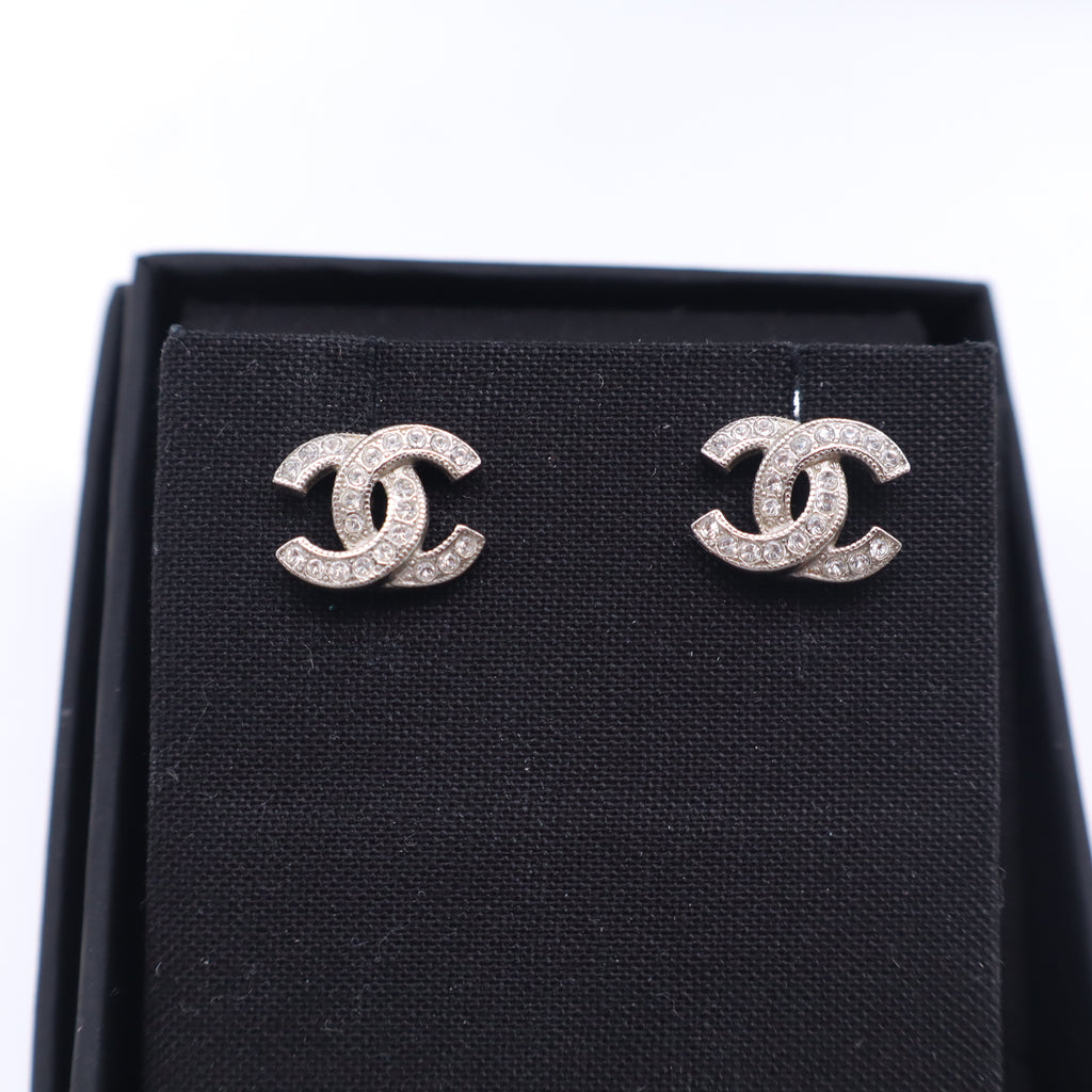 Chanel CC Stud Earrings Silver Hardware twins LDZ1055