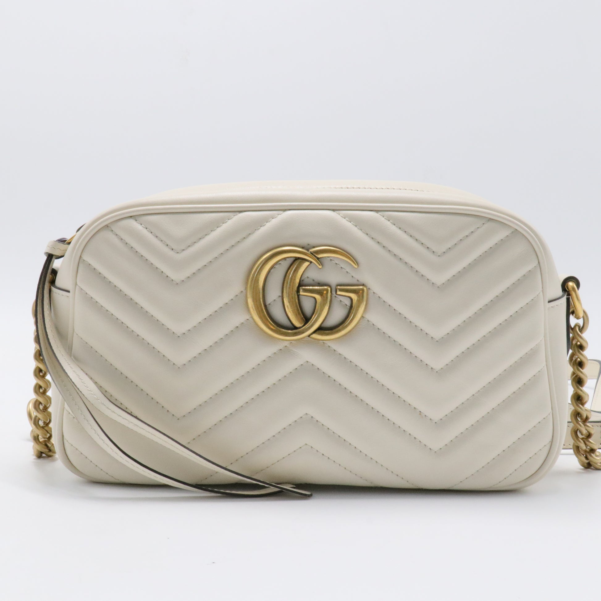 GG Marmont Shoulder Bag Matelasse Leather Small