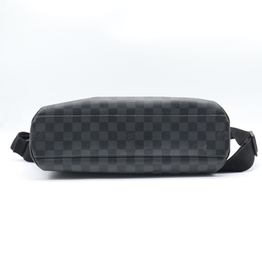 Louis Vuitton Damier Graphite Mick PM B21708