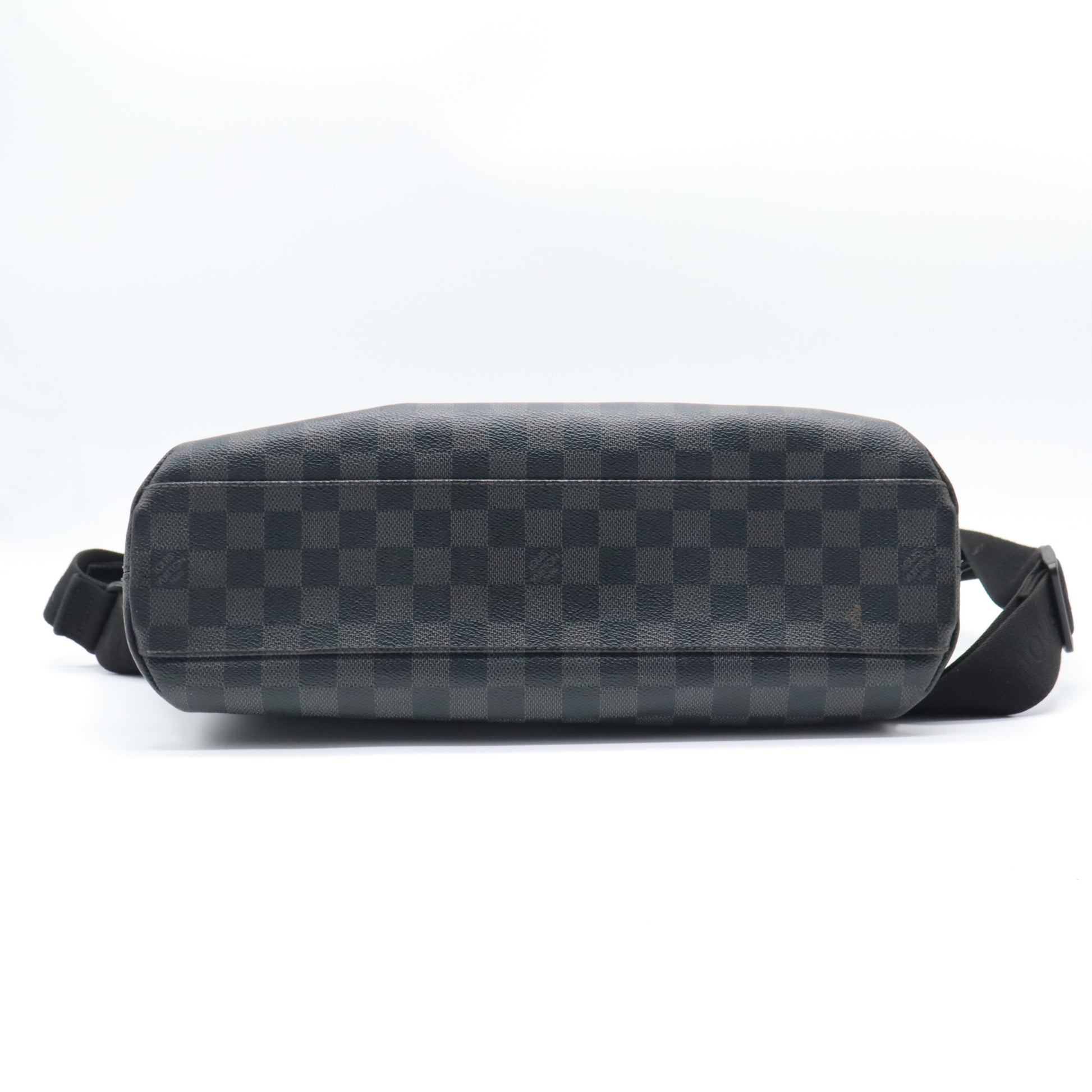 Louis Vuitton Damier Graphite Mick PM B21708