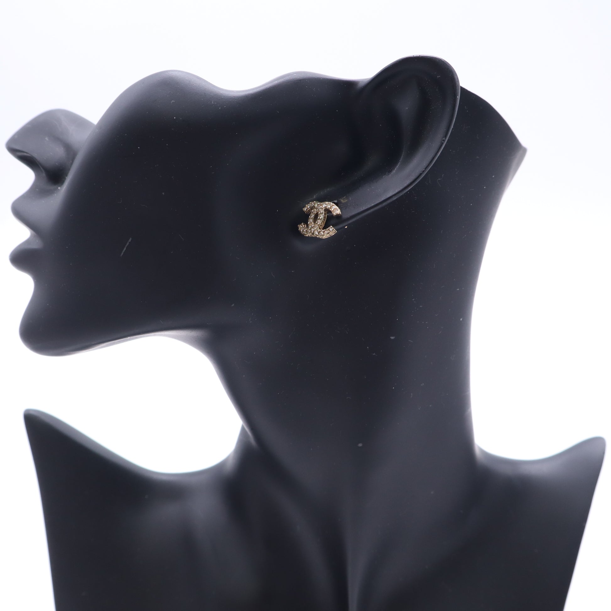 Chanel CC Stud Earrings Gold Hardware twins LDZ1054