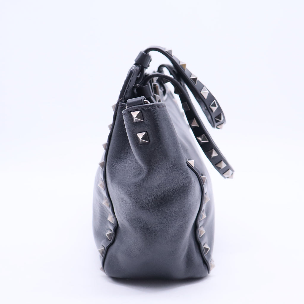 Rockstud leather crossbody bag B20180