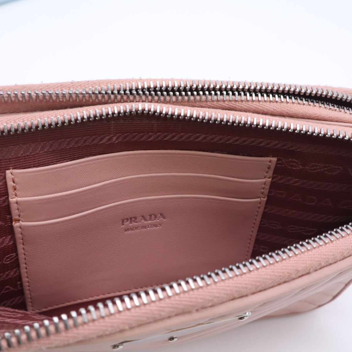 Double Zip Wallet on Chain Crossbody Chevron Leather Mini B24035