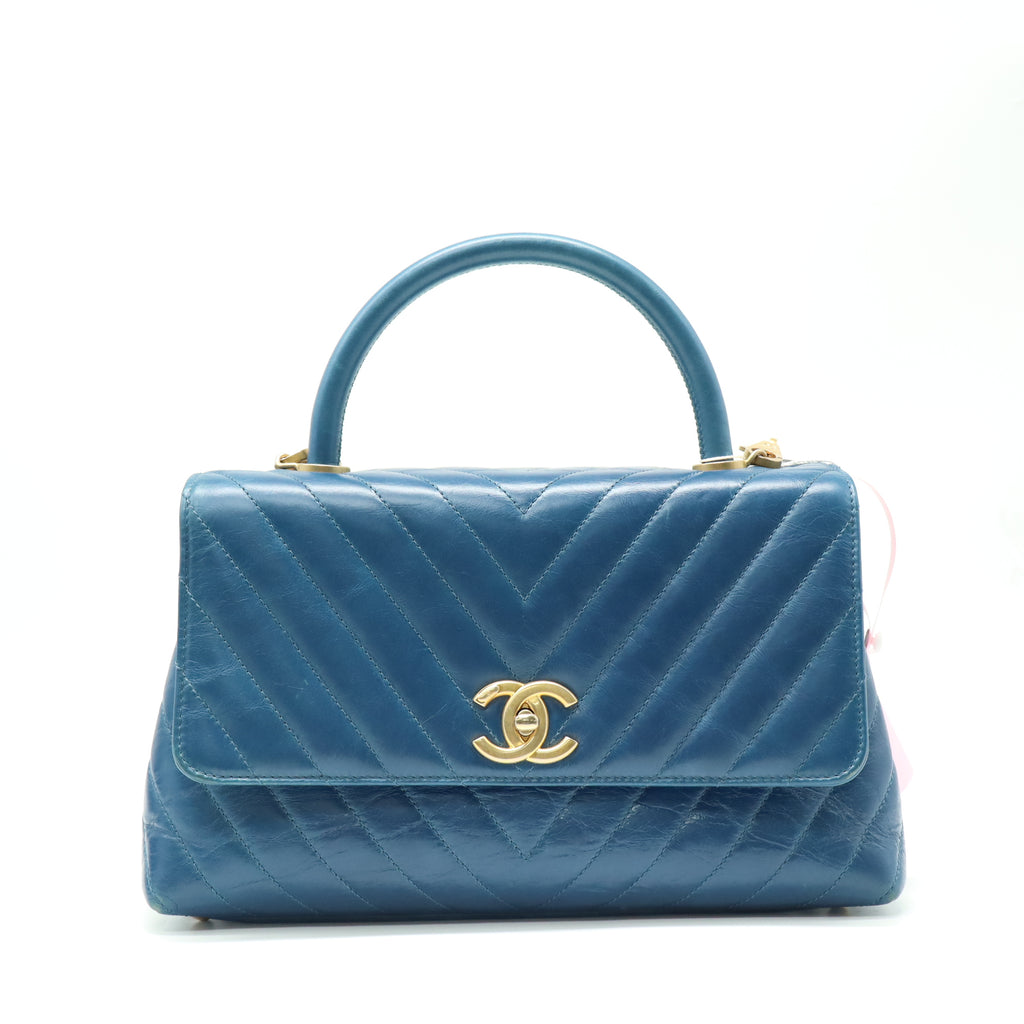 Chanel Chevron Coco Handle Flap Bag LDZ0080