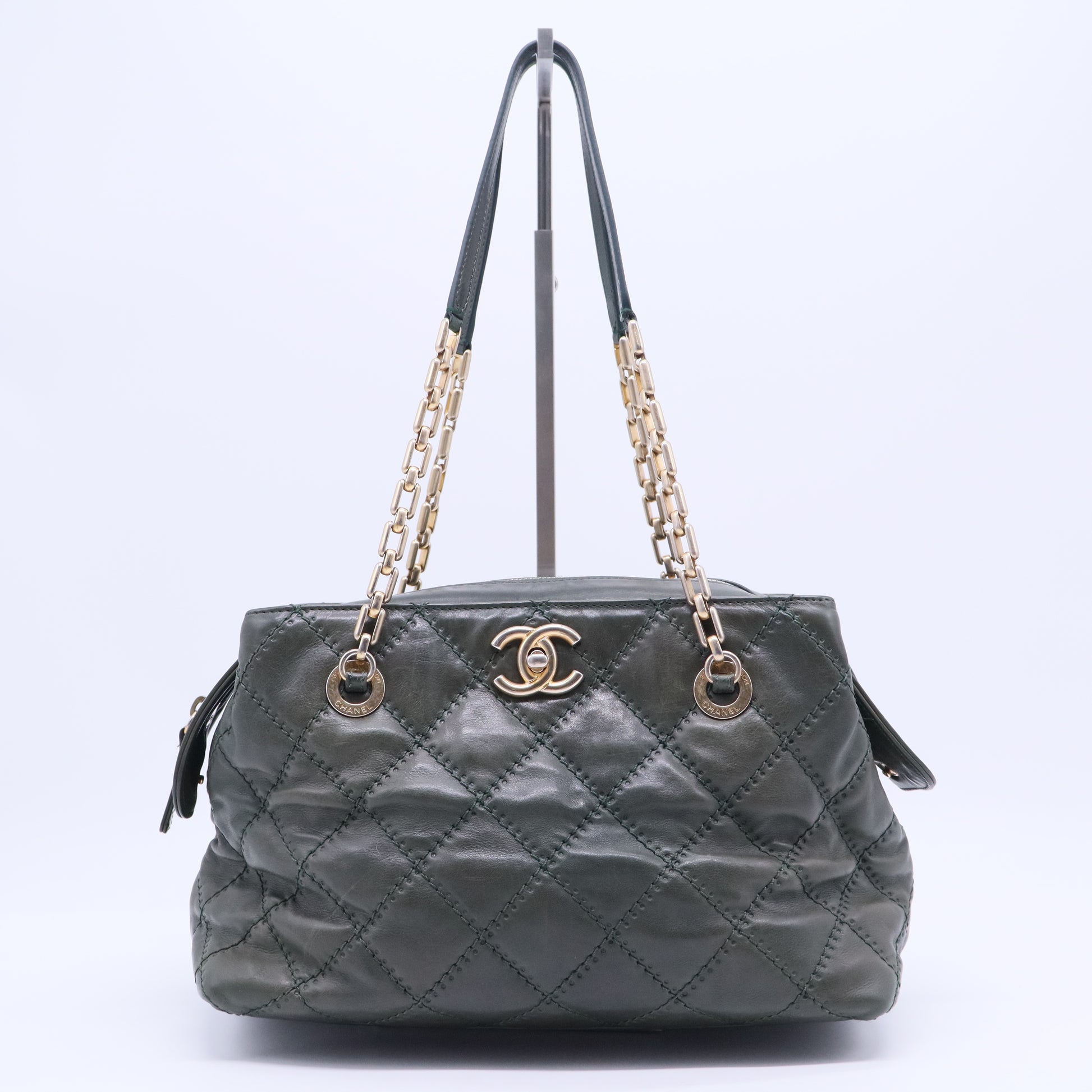 Chanel Retro Chain Zip Satchel Quilted Calfskin twins b20246