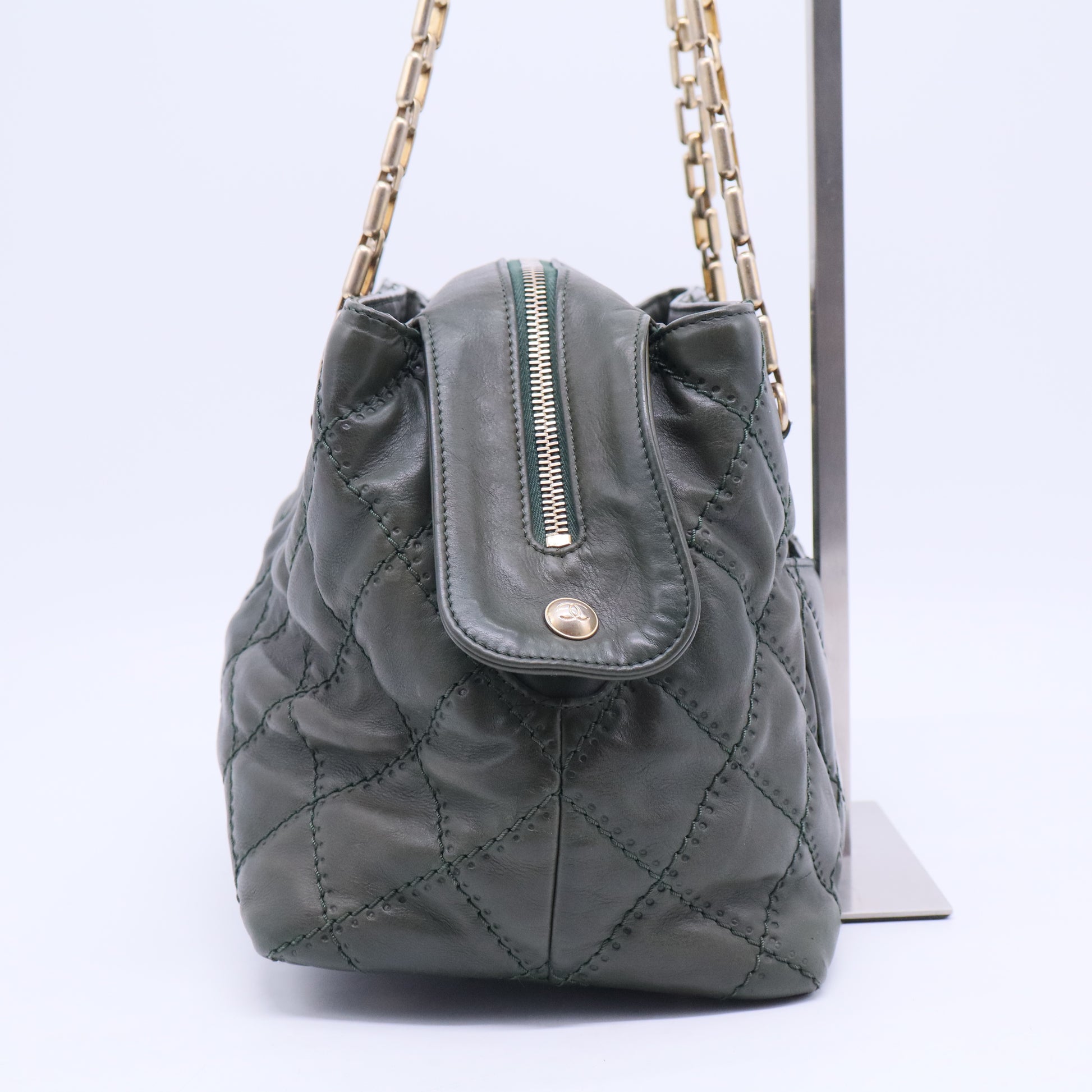 Chanel Retro Chain Zip Satchel Quilted Calfskin twins b20246