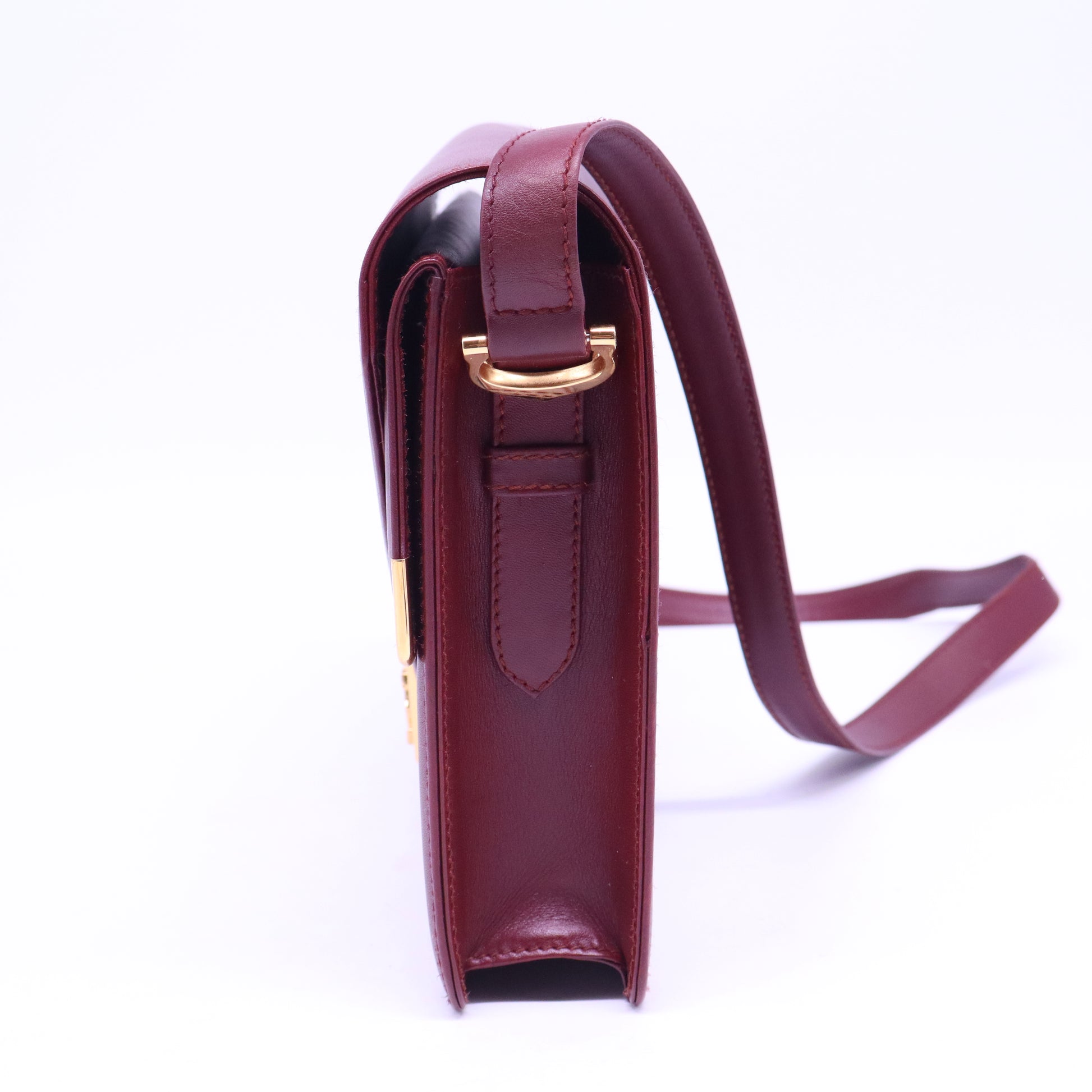 Must Line Shoulder Bag B21101