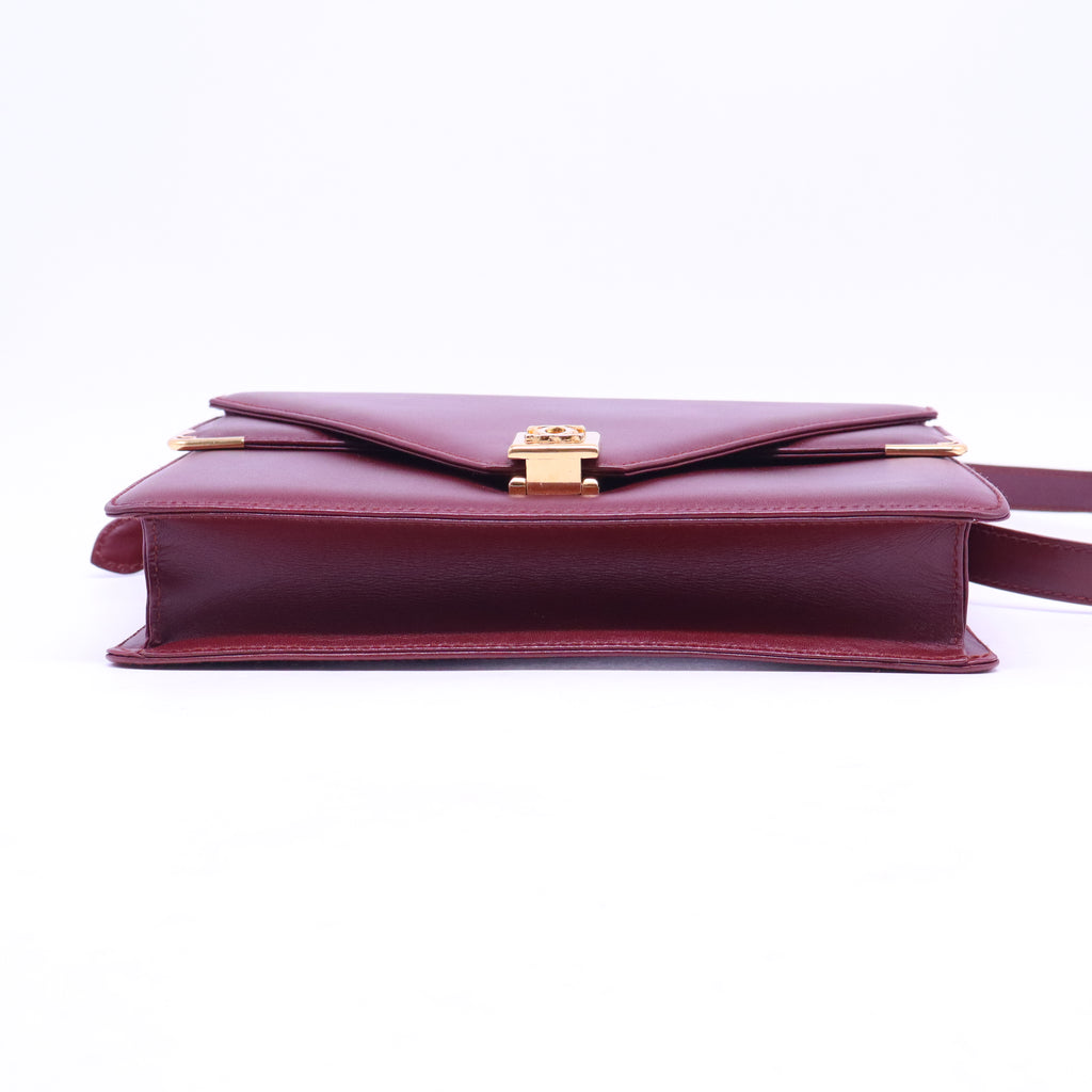 Must Line Shoulder Bag B21101