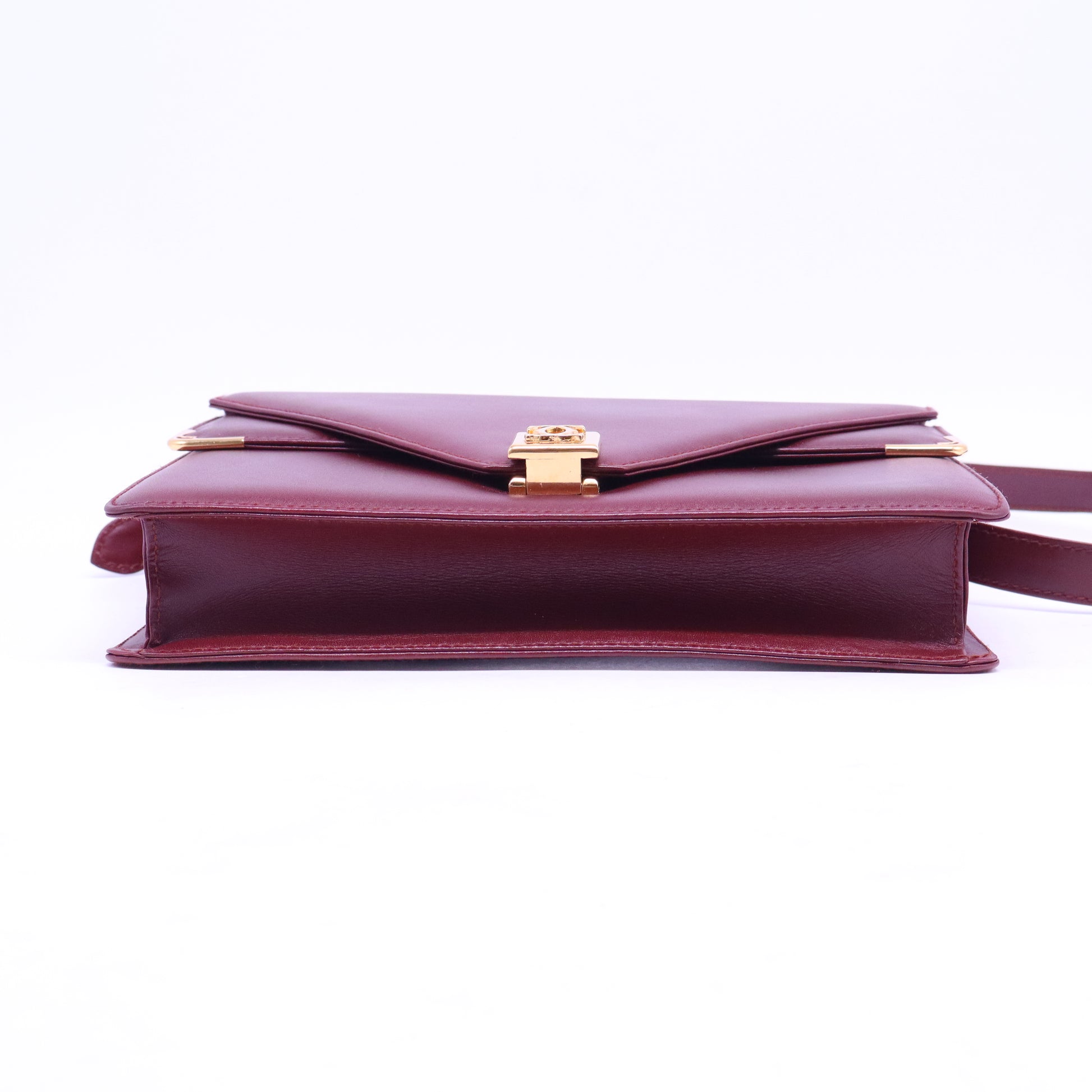 Must Line Shoulder Bag B21101