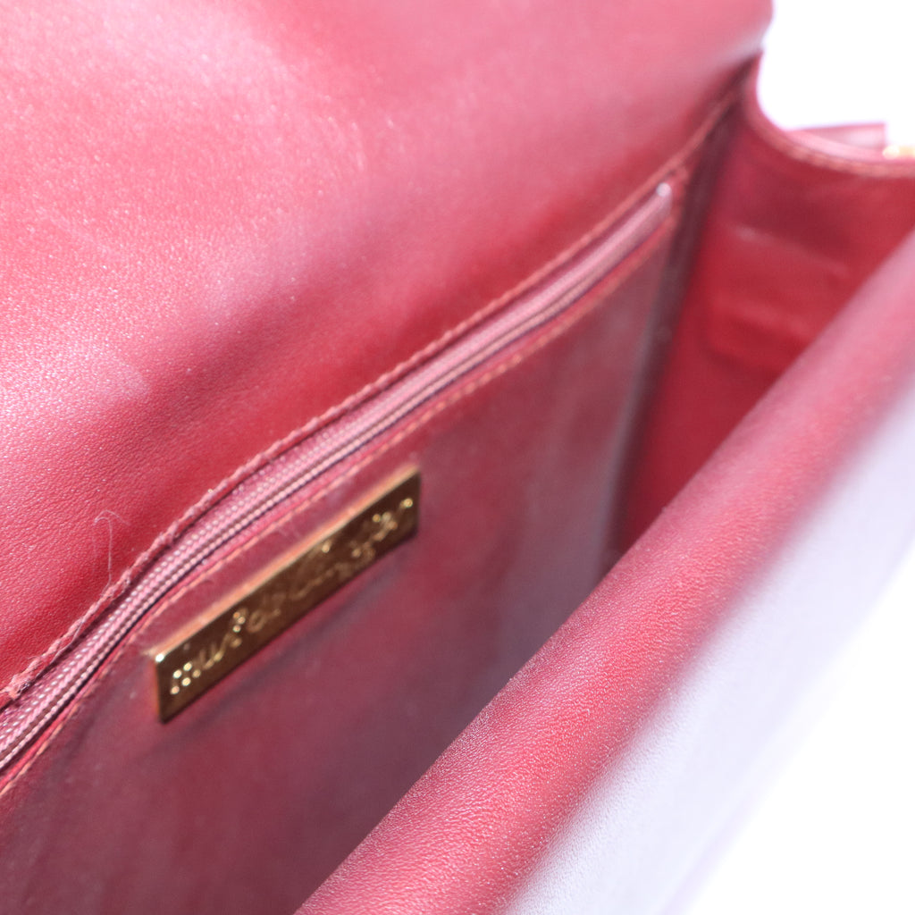 Must Line Shoulder Bag B21101