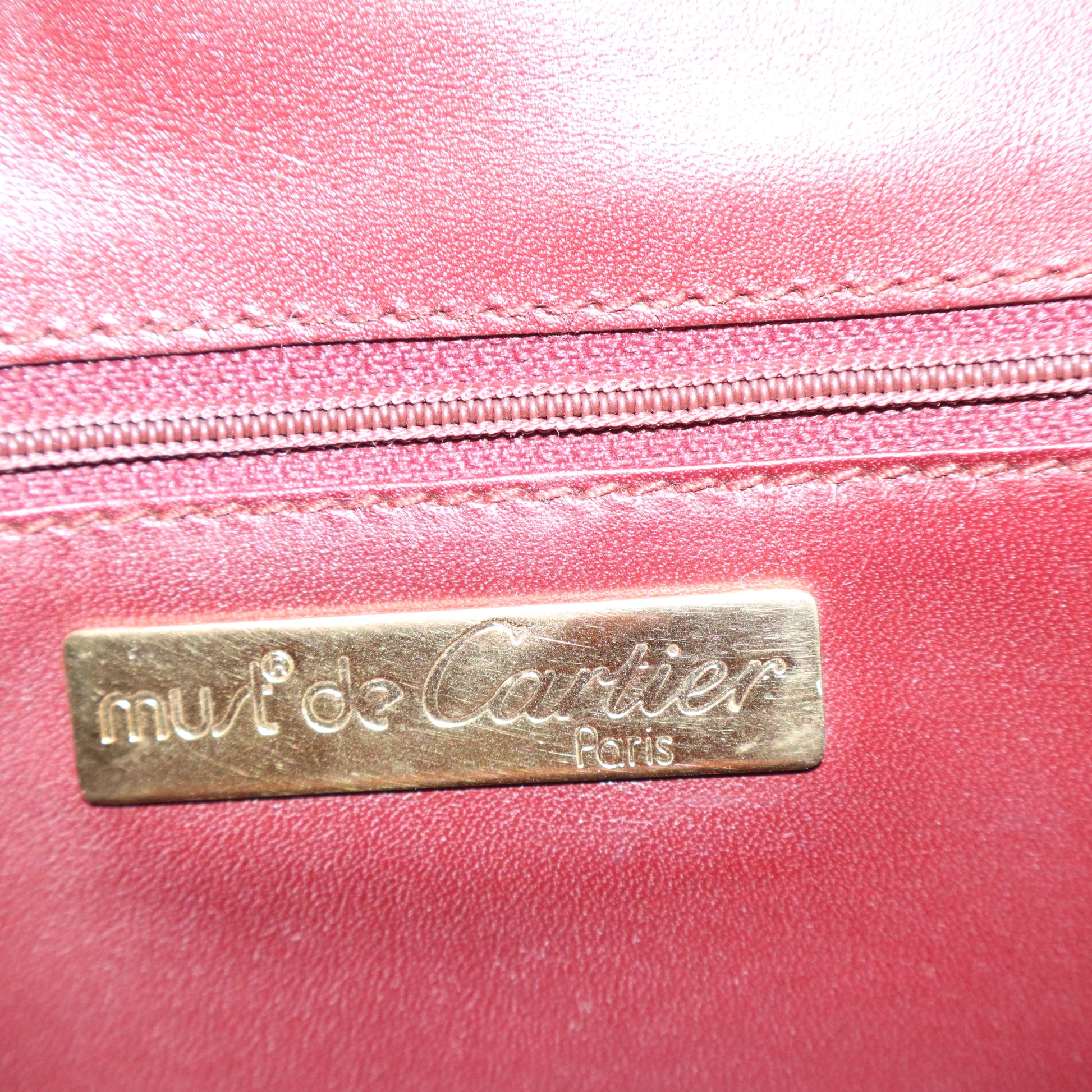 Must Line Shoulder Bag B21101
