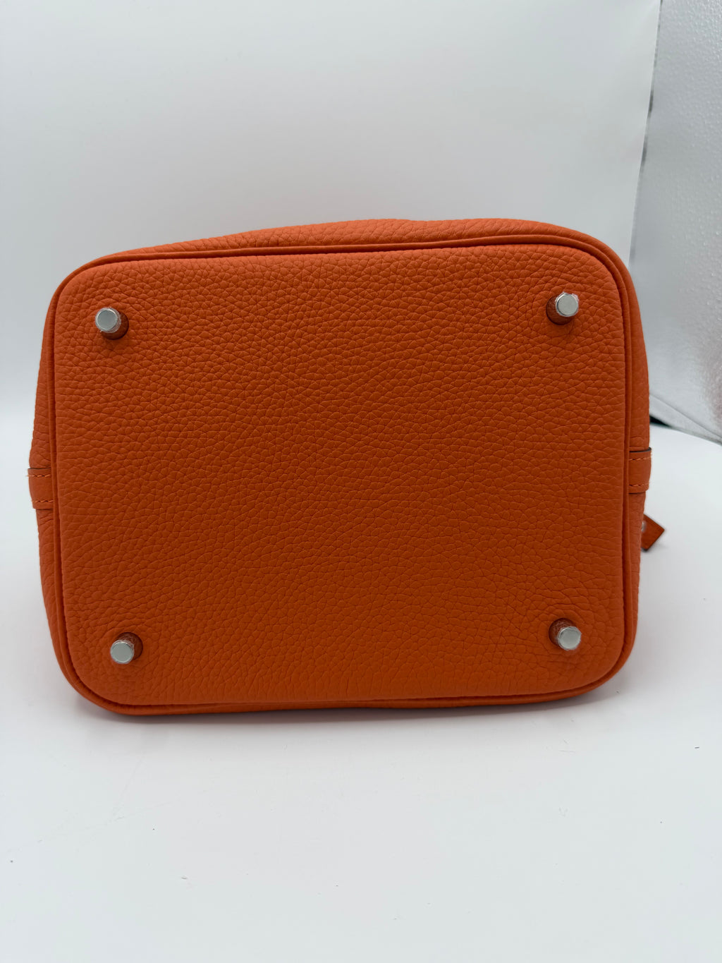 Picotin Lock 22 Orange Clemence Palladium Hardware