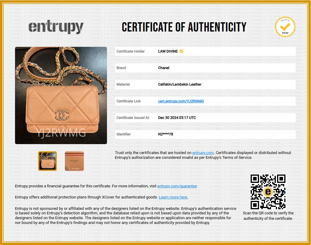 19 Wallet on Chain Quilted Lambskin